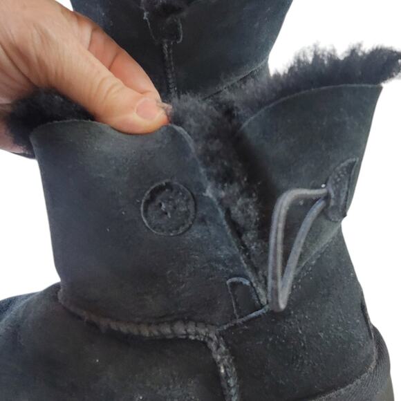 UGG Mini Bailey Suede and Shearling Boots Women's Size 9 - Picture 9 of 10